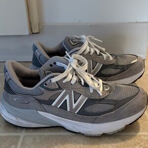 New Balance 990v6 sneakers in gray